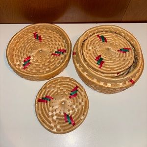 vintage woven straw coaster set